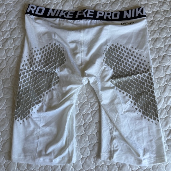 NWT! Nike Pro Dri-Fit Baseball Slider Shorts Compression Multiple Sizes - Picture 3 of 5